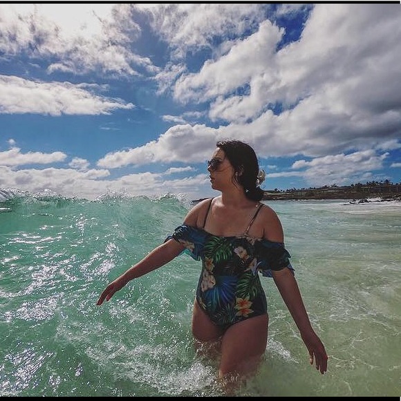 Meet your Posher, Hannah - Picture 1 of 4